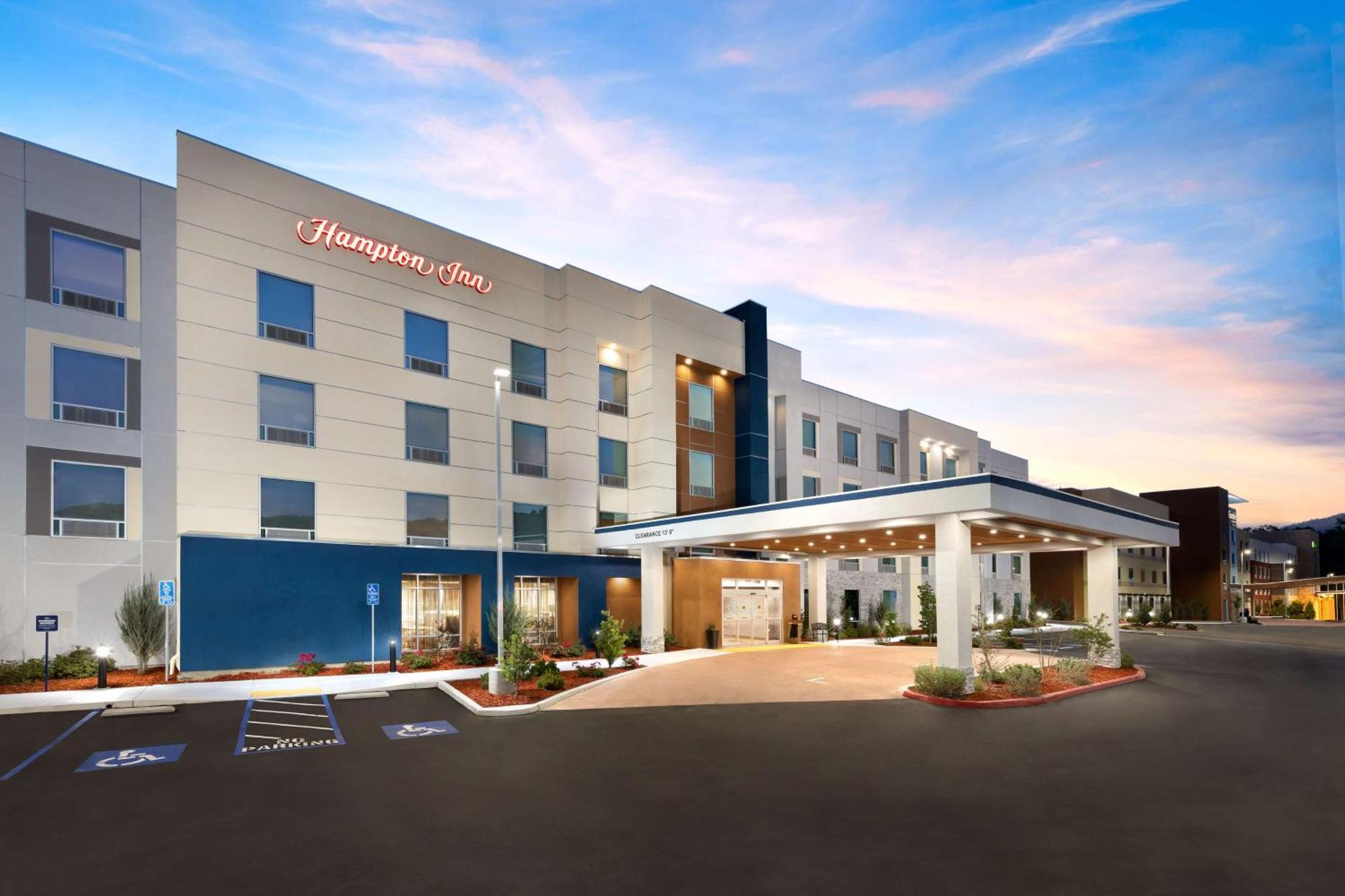Hampton Inn Oakhurst-Yosemite المظهر الخارجي الصورة
